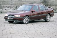   Opel Vectra ( ).  