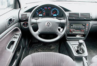   Volkswagen Passat ( ).   