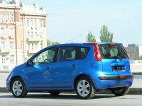 - Nissan Note ( ).     Nissan