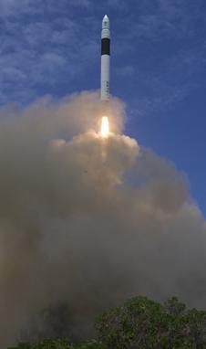   Falcon 1   ,        ( SpaceX).
