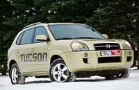 - Hyundai Tucson ( ).  