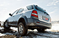 - Kia Sorento ( ).  