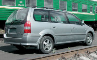 - Mitsubishi Space Wagon (  ).   