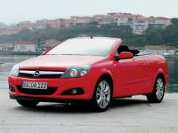 - Opel Astra ( ).    