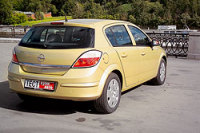 - Opel Astra ( ).  