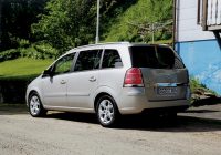 - Opel Zafira ( ).    