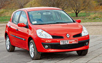 - Renault Clio ( ).    