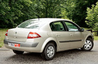 - Renault Megane ( ).     