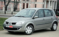 - Renault Scenic ( ).    