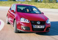 - Volkswagen Golf ( ).     