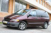   Chrysler Voyager ( ). 