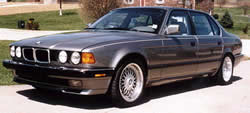 BMW 7  E32