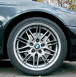 - BMW M5 ( 5).     