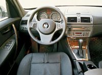 - BMW X3 ( 3).  D