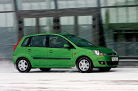 - Ford Fiesta, Peugeot 207, Renault Clio ( ,  207,  ).    