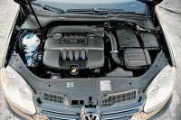 - Ford Focus, Volkswagen Golf, Peugeot 307, Renault Megane ( ,  ,  307,  ).  