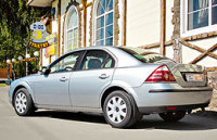 - Ford Mondeo ( ). 