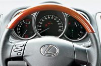 - Lexus RX, Volkswagen Touareg ( RX,  ). Lexus RX300, Volkswagen Touareg V6 3.2