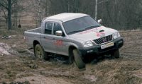 - Mitsubishi L200, Ford Ranger ( 200,  ).  