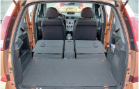 - Opel Vectra, Opel Meriva ( ,  ). O