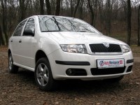 - Skoda Fabia ( ).   