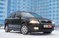 - Skoda Octavia ( ).  