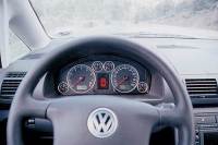 - Volkswagen Sharan ( ).  