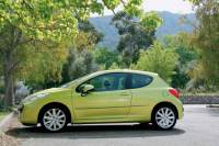   Peugeot 207   ,     . 