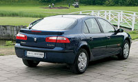 - Renault Laguna ( ).   