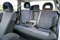 - Mitsubishi Outlander, Subaru Forester ( ,  ).   :  