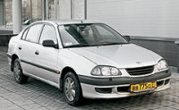   Toyota Avensis ( ).  