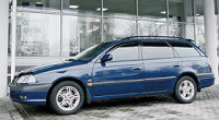   Toyota Avensis ( ).  