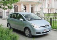 - Toyota Corolla Verso (  ).  