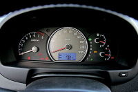 - Hyundai Elantra ( ).     
