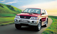   Mitsubishi Pajero Sport (  ).  -