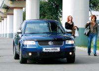   Volkswagen Passat ( ).  