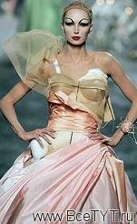 John Galliano 