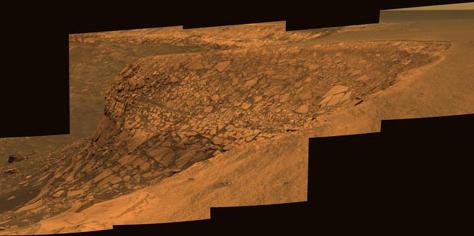       ,     -,  Opportunity      (Cape St. Mary).            .       ,     .      ,       .     ,   .      ,  ,  ,     ( NASA/JPL-Caltech/Cornell).