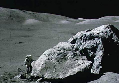   (Harrison H Schmitt),   Apollo 17,    ,        (NASA JSC).